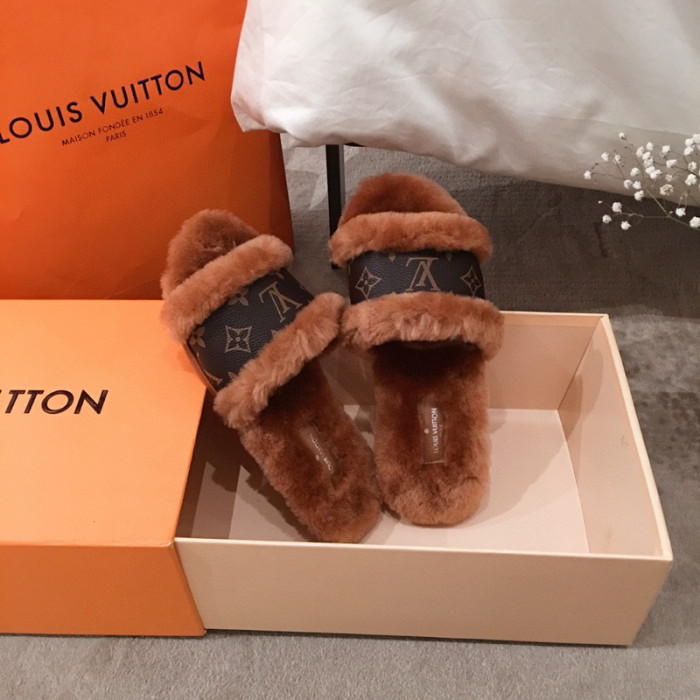 lou1_ton flat mule