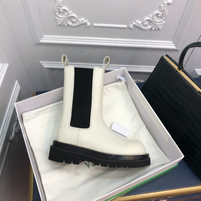 botteg*Ve*ne*ta tire leather ankle boots