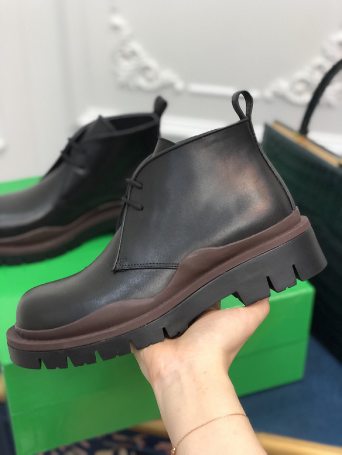 botteg*Ve*ne*ta tire leather ankle boots
