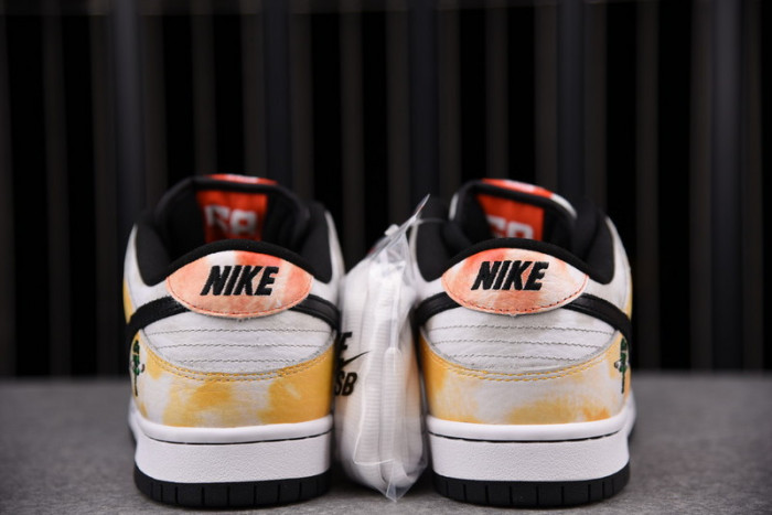 nike sb dunk low raygun tie-dye white - bq6832-101