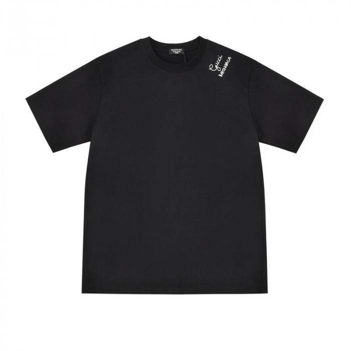 G*u*i x balenc1aga t-shirt